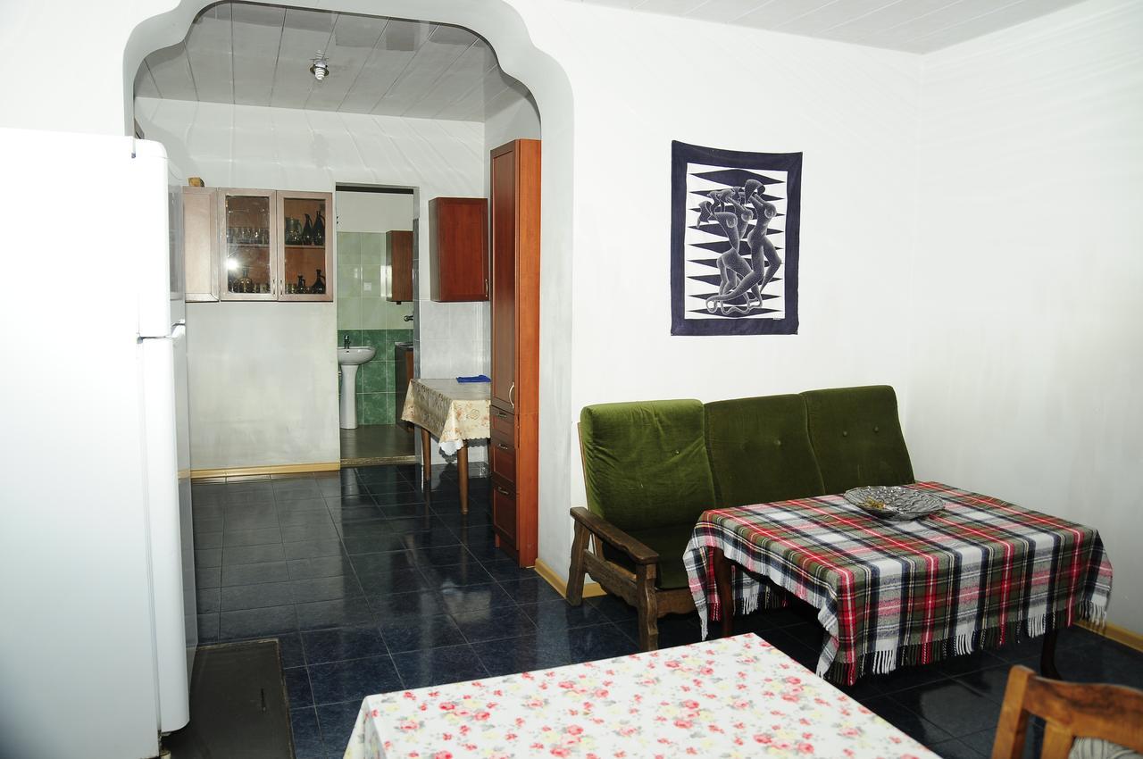 Hotel Sadgeri 2018 Extérieur photo