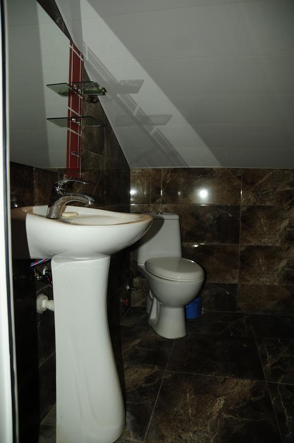 Hotel Sadgeri 2018 Extérieur photo
